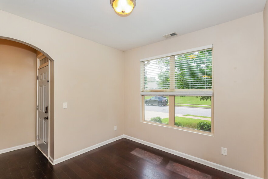 Building Photo - 4782 Brookwood Pl