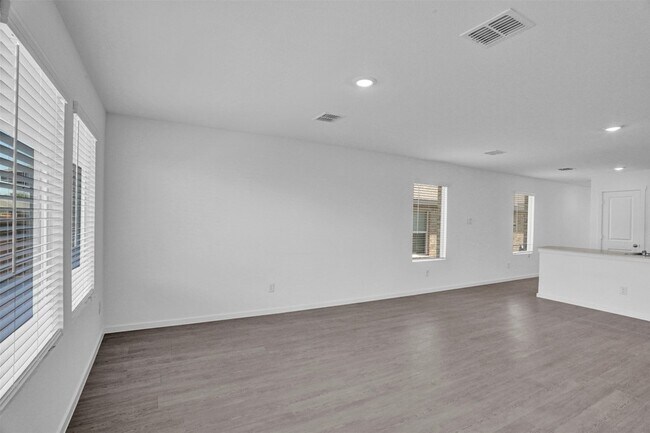 Building Photo - 2028 Sulky Ln