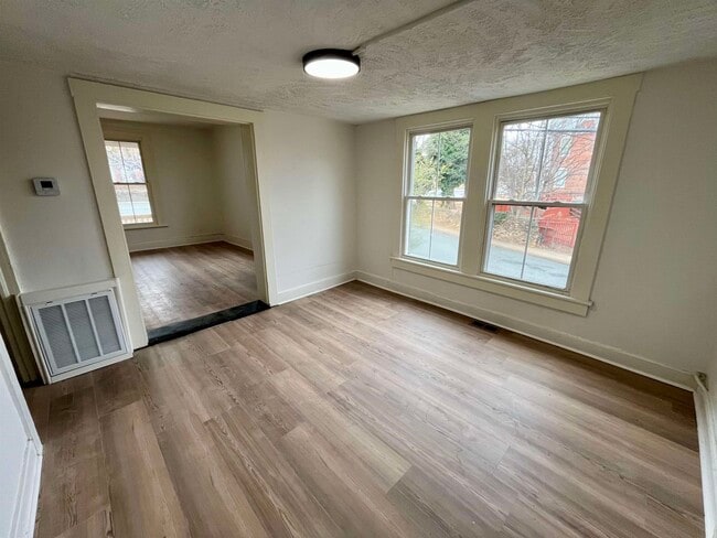 Building Photo - 500 Ridge St