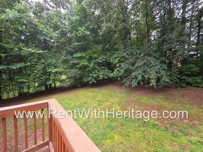Building Photo - Immaculate 5-bedroom, 3-bath home in the Cedar Mountain Park subdivision in Douglasville, GA.