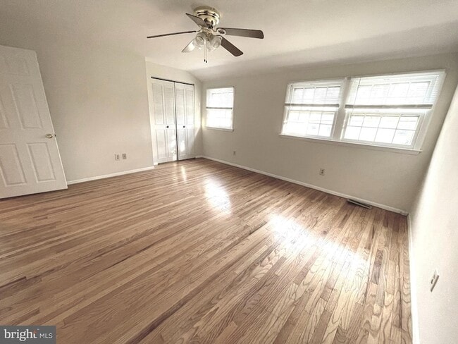 Building Photo - 1717 Red Oak Rd