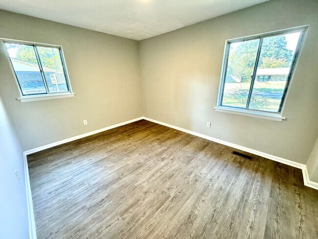 Building Photo - Nice home in Decatur!