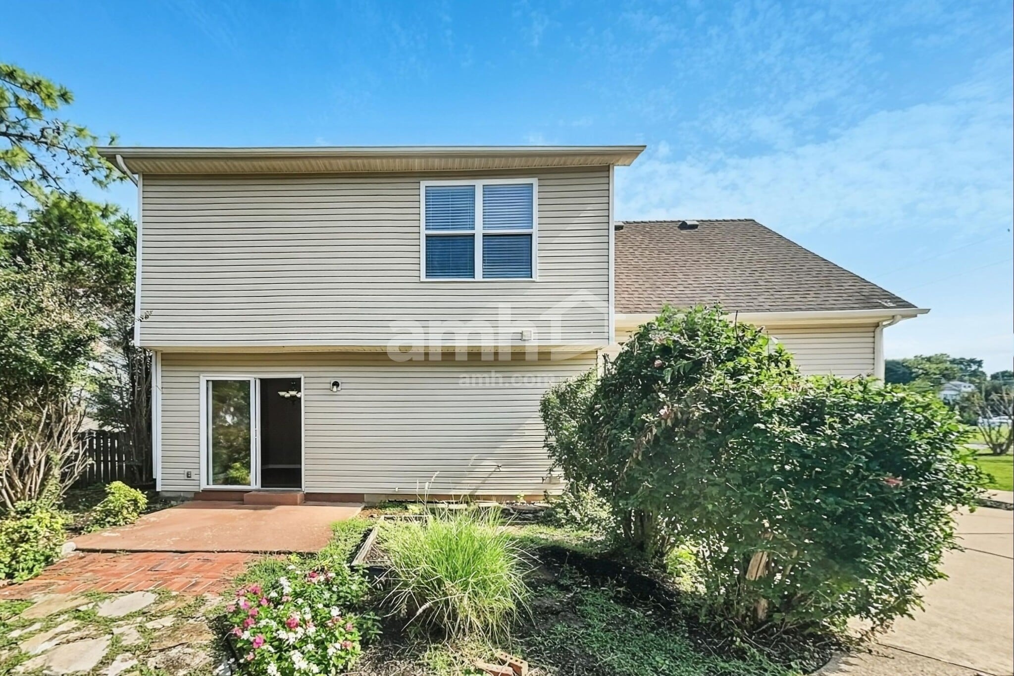 Building Photo - 2990 Buckner Ln