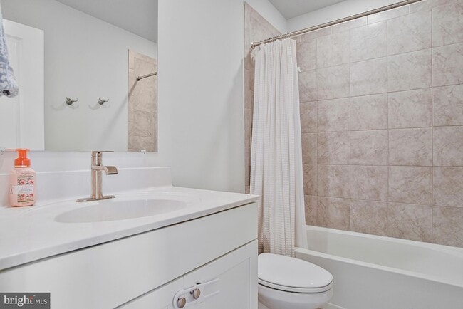 Building Photo - 2764 Bridgewater Dr