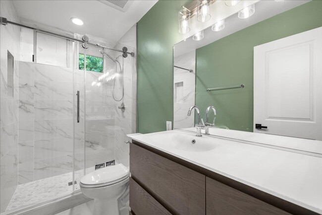 Building Photo - Stunning Remodeled 3-Bedroom Home in Prime...