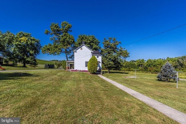 Building Photo - 13634 Glissans Mill Rd