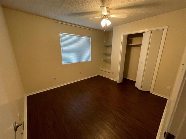Building Photo - 3212 Kittyhawk Cove