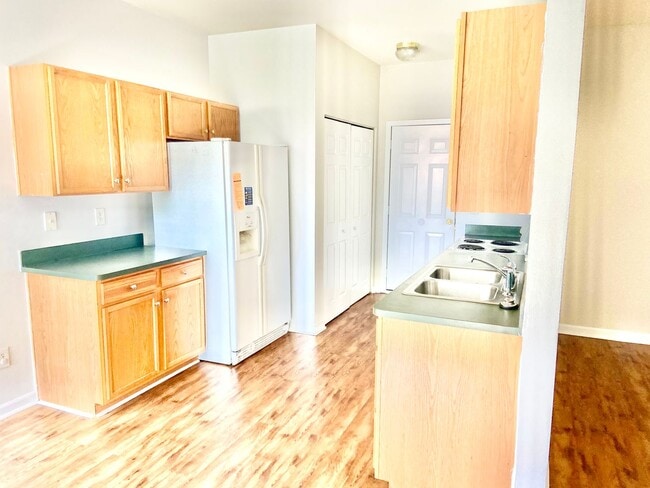 Building Photo - 1622 Baylor Dr