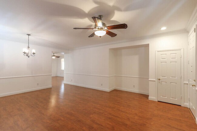 Building Photo - 3 Bedroom Summerlin South Beauty