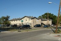 Building Photo - 921 Ann Ave