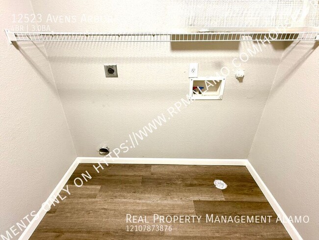 Building Photo - 12523 Avens Arbor