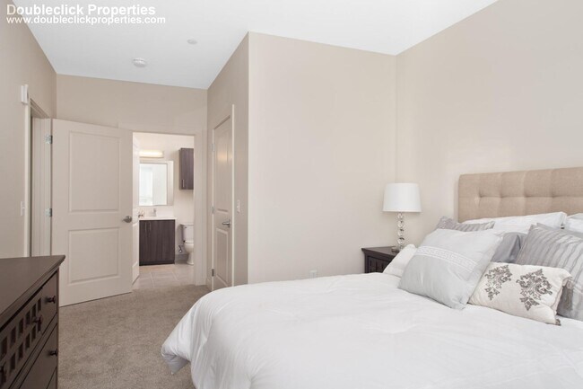 Building Photo - 180 Eastern Ave