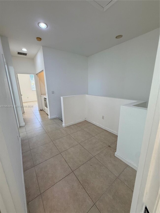 Building Photo - 2117 NE 7th St