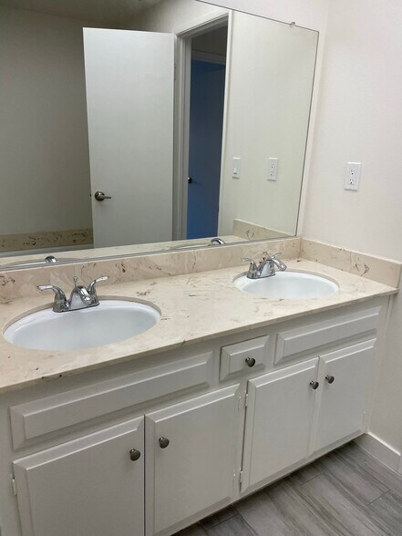 Dual Sinks in Guest Bathroom - 6052 Pat Ave
