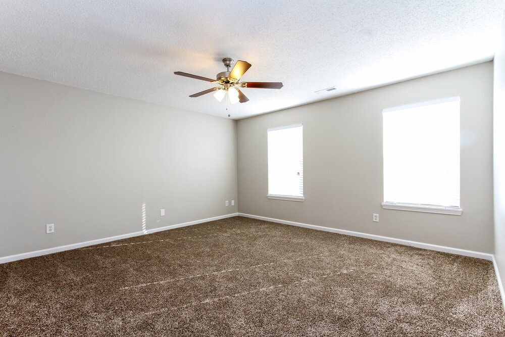 Building Photo - 672 Cloverfield Ln