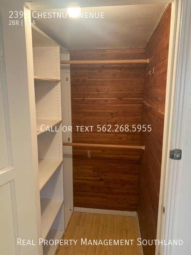 Building Photo - 2395 Chestnut Ave