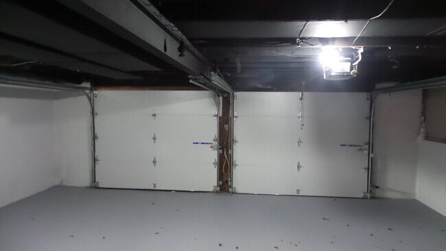 Building Photo - COMING SOON! Renovated 3 Bedroom, 2 bath R...