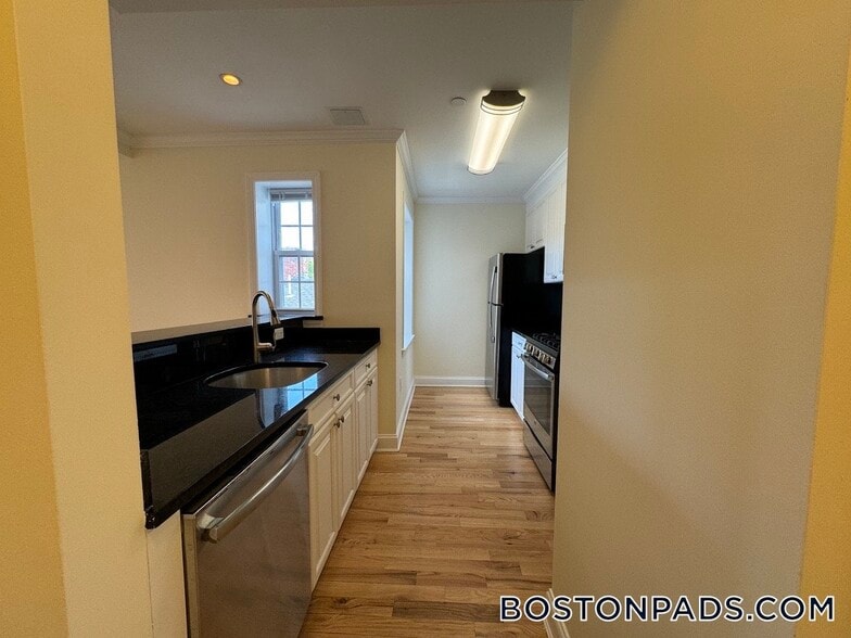 Building Photo - 55 Langdon St
