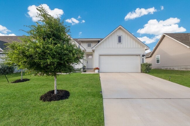 Building Photo - Jewel Curve Gem
