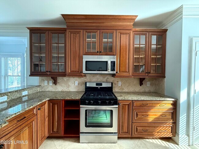 Building Photo - 54 Battery Crk Clb Dr