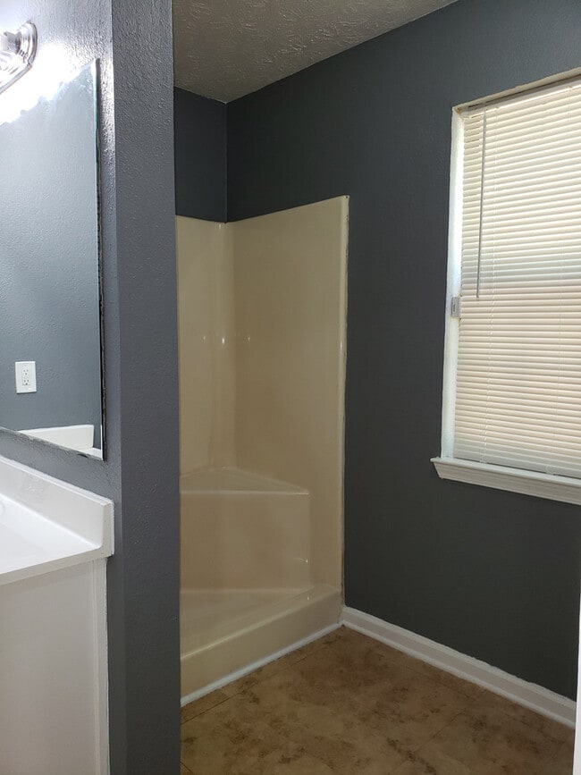 Building Photo - A place to call HOME 4 BR 2 BA