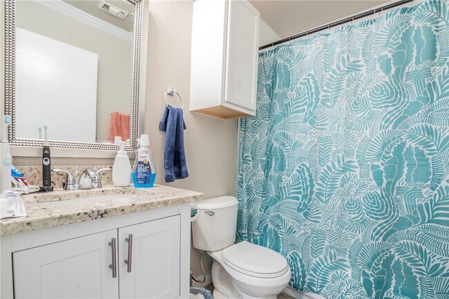 Building Photo - 10622 Golden Quail Dr