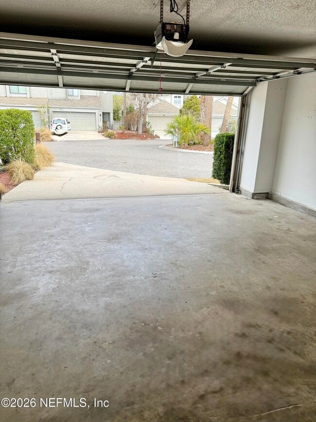 Building Photo - 536 Pelican Key