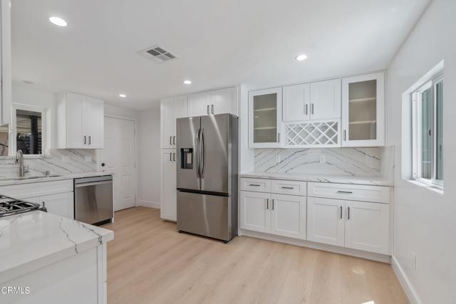 Building Photo - 1206 Tamarind Ave