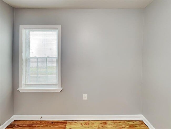 Building Photo - 1770 Springview Rd NW