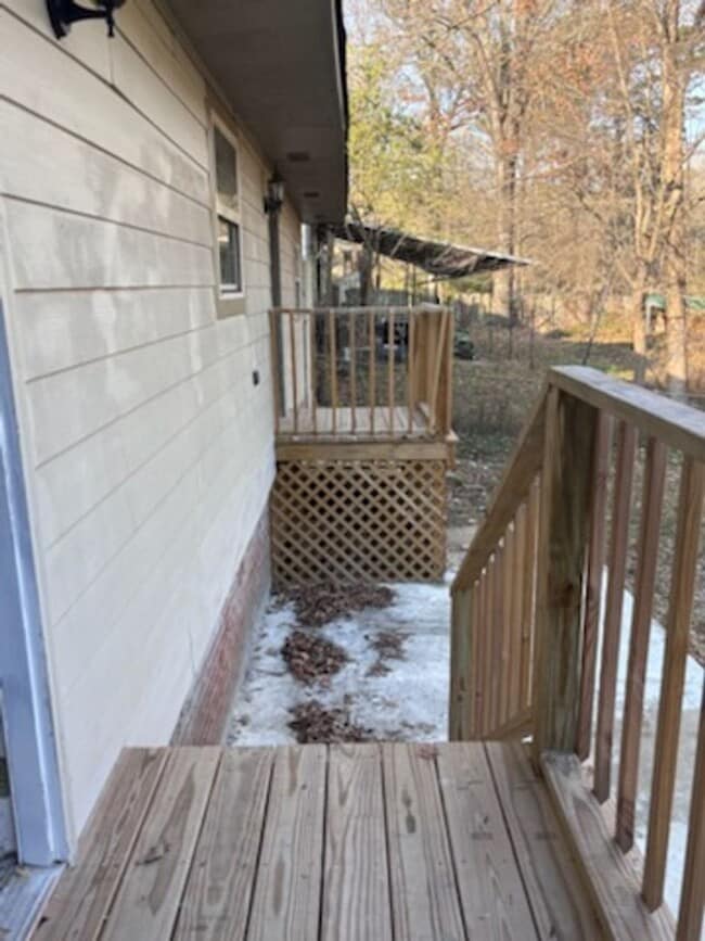 Building Photo - 304 Catalina Cir