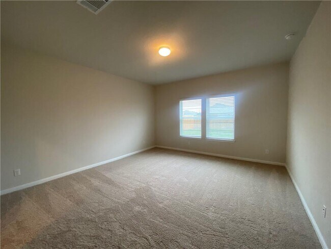 Building Photo - 322 Northshore None