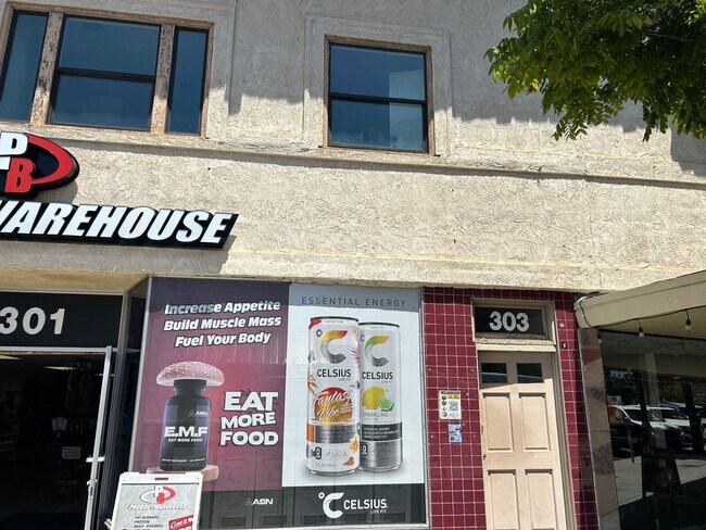 Building Photo - 301-5 3rd Ave