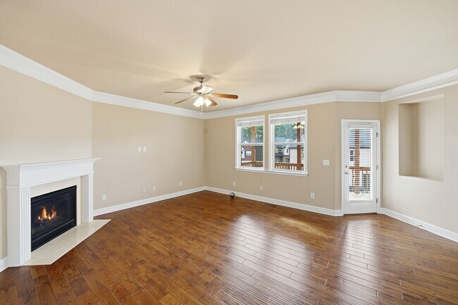 Building Photo - 10012 Park Sky Cir