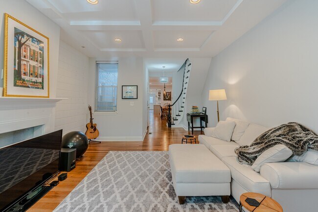 Building Photo - 223 S Collington Ave
