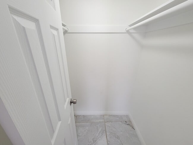 Building Photo - 3206 Lobit Dr