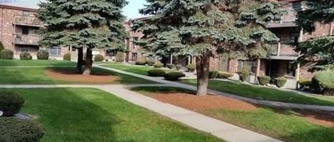 Primary Photo - 16 Mayberry Dr