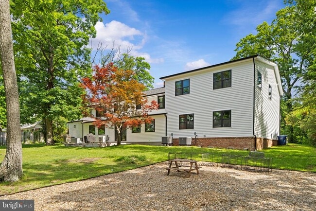 Building Photo - 6909 Pacific Ln