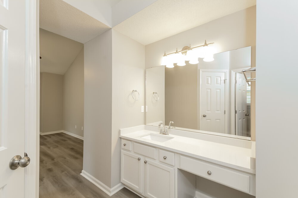 Building Photo - 5827 Waterford Landing Ct