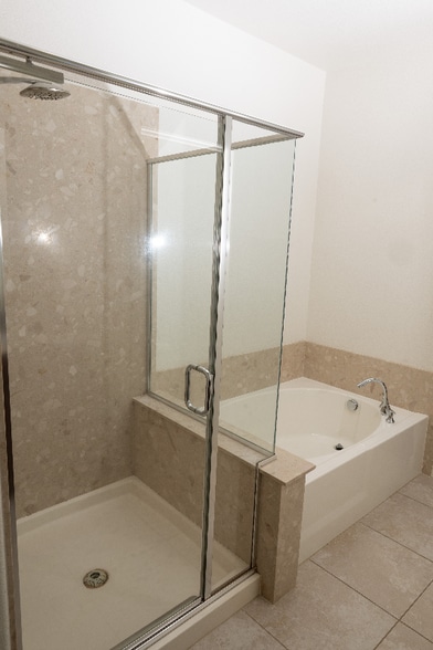 Building Photo - 859 Gary Lee King Common