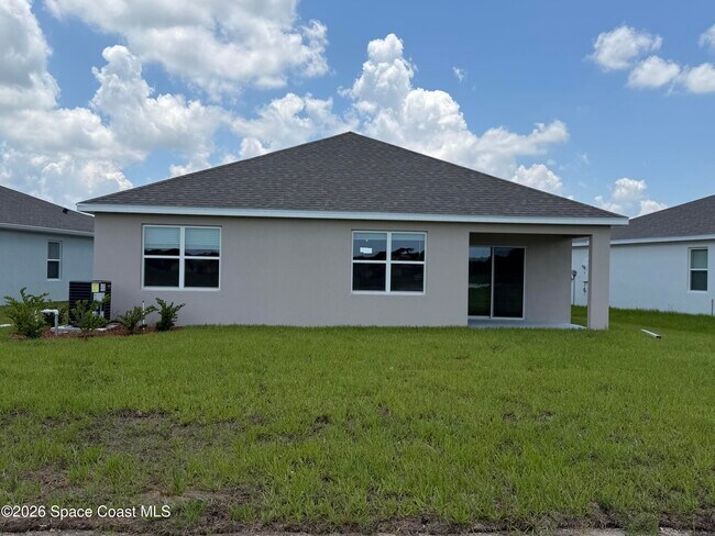 Building Photo - 1493 Garabaldi Cir SE