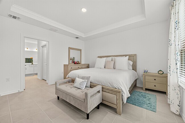 Building Photo - 8047 Prospect Dr