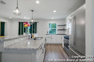 Building Photo - 3634 Du Barry Dr