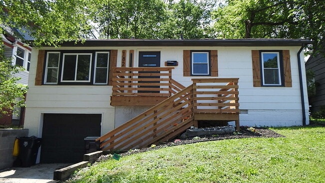 Building Photo - 3 bed 1 bath in Midtown KC
