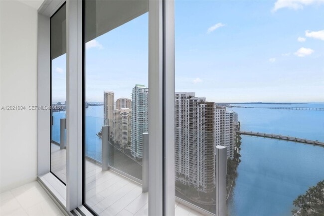 Building Photo - 300 Biscayne Blvd Way