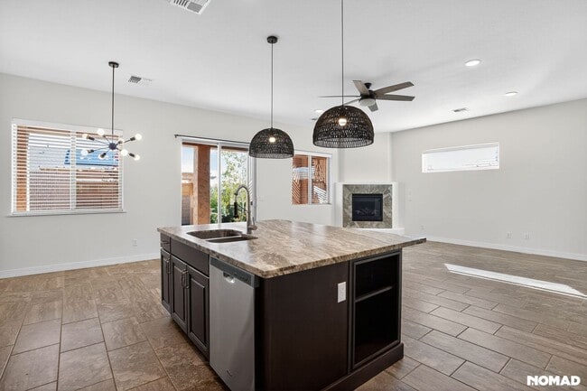 Building Photo - 5355 N Evans Way