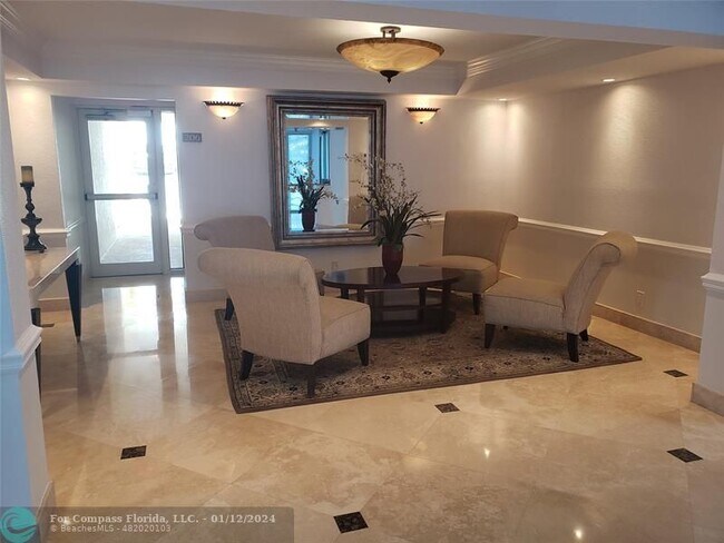 Building Photo - 511 Bayshore Dr