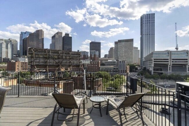 Building Photo - 64-66-66 Salem St