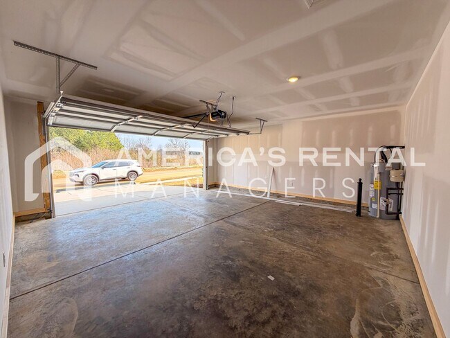 Building Photo - Move in Special! New Construction Home in McCalla. Sign a 13-month lease by 5/15/2026 and receive...