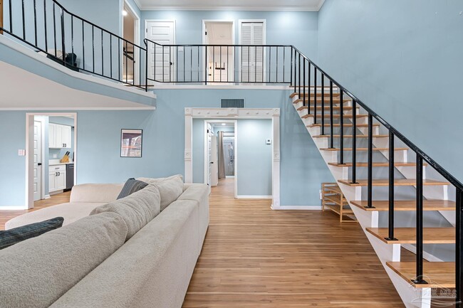 Building Photo - 4844 Huron Dr