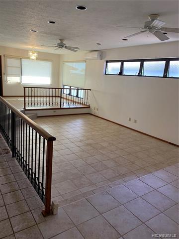 Building Photo - 1580 Ala Hahanui St